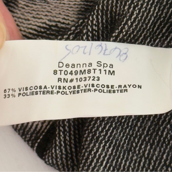 NWT Armani Collezioni Floral Top - Picture 8 of 8